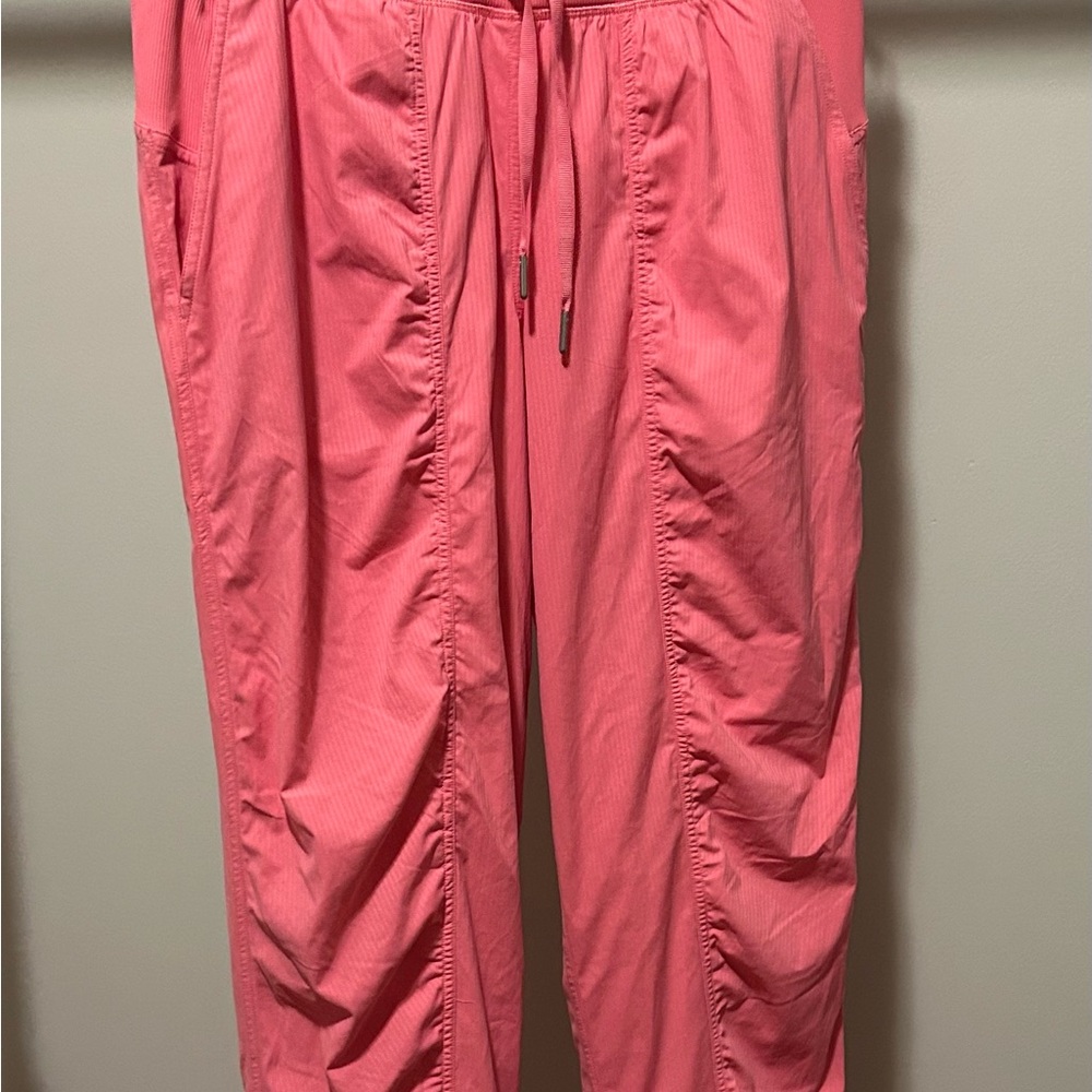Lululemon Athletica Coral Ribbed Waistband